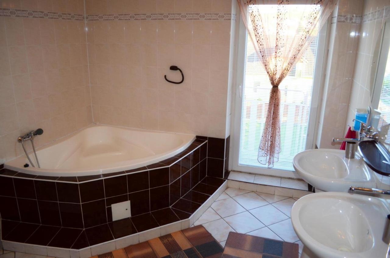 Apartmany Riviera A Chalupa Riviera Liptov, Bešeňová 外观 照片