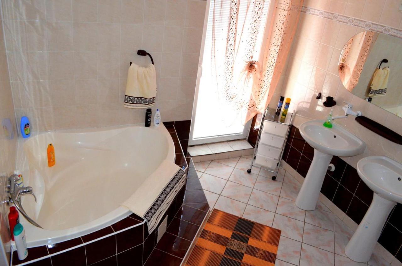 Apartmany Riviera A Chalupa Riviera Liptov, Bešeňová 外观 照片